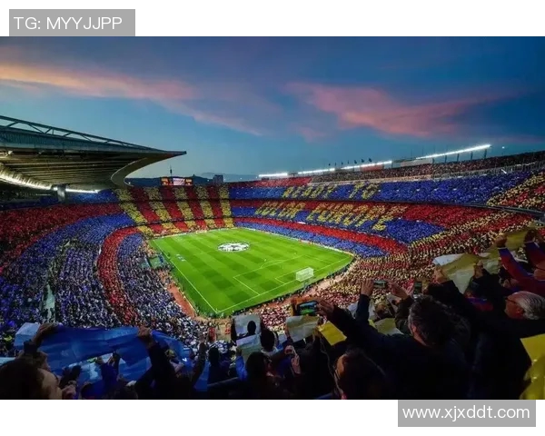 足球明星高清牌面图片展示尽显风采与魅力让你领略球场之星的风范