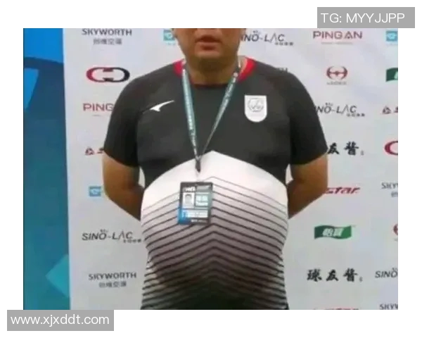 中国足球历届教练的风云变迁与战术演变探讨